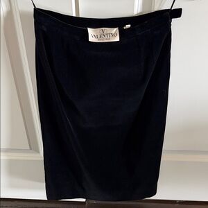 Valentino Black Velvet Pencil Skirt sz 6